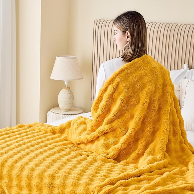 NEWCOSPLAY Twin Blanket for Couch Mustard Yellow Super Soft Flannel Fleece 3D Bubble Lightweight Bed Blanket All Season Use (Mustard Yellow, Twin(60"x80"))