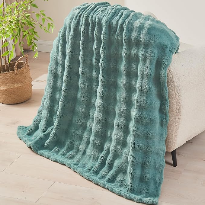 NEWCOSPLAY Twin Blanket for Couch Light Teal Super Soft Flannel Fleece 3D Bubble Lightweight Bed Blanket All Season Use (Light Teal, Twin(60"x80"))