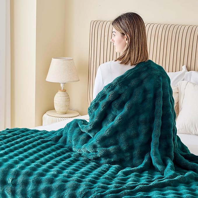 NEWCOSPLAY Throw Blanket for Couch Dark Teal Super Soft Flannel Fleece 3D Bubble Lightweight Bed Blanket All Season Use (Dark Teal, Throw(50"x60"))