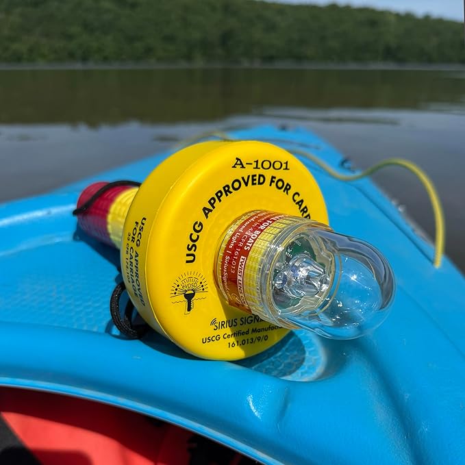 Sirius Signal A-1001 SOS LED Mini Beacon Distress Signal - USCG Approved | Electronic Boat Flare Replacement, Bright White Light + Infrared, Includes Mount, Daytime Flag & Whistle, Storage Handle