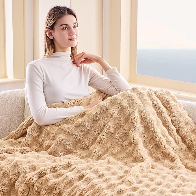 NEWCOSPLAY Throw Blanket for Couch Brown Super Soft Flannel Fleece 3D Bubble Lightweight Bed Blanket All Season Use (Brown, Throw(50"x60"))