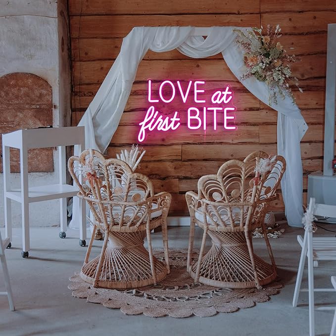 Love At First Bite Neon Sign Led Pink Words Neon Light Sign Wall Art Neon Light For Wedding Light Up Sign For bedroom Bar Pub Party 15.7"X10.2"）