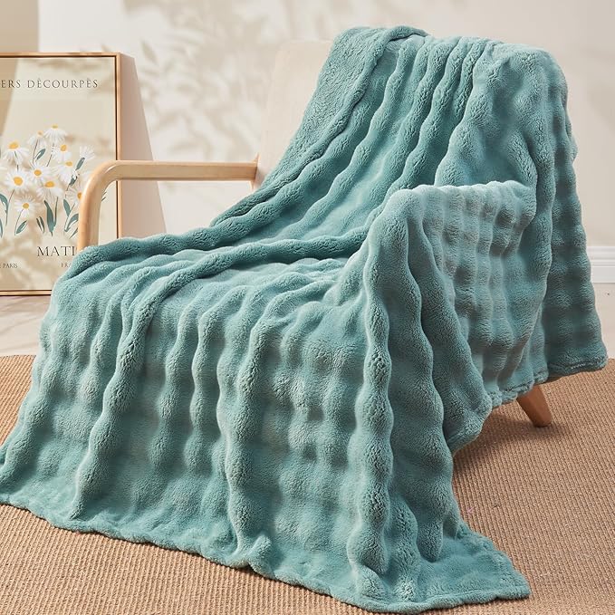 NEWCOSPLAY Throw Blanket for Couch Light Teal Super Soft Flannel Fleece 3D Bubble Lightweight Bed Blanket All Season Use (Light Teal, Throw(50"x60"))