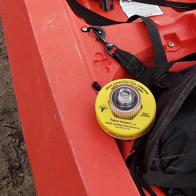Sirius Signal C-1004 SOS LED Distress Signal, White + IR - USCG Approved | Electronic Boat Flare Replacement, Bright White Light + Infrared, Includes Mounts, Daytime Flag & Whistle