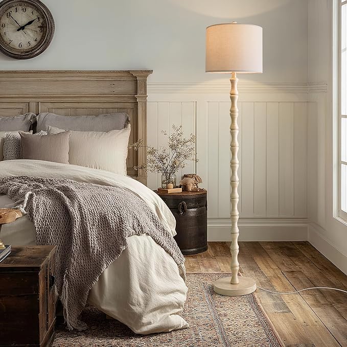 BOBOMOMO 62" Rustic Floor Lamp, Retro Farmhouse Standing Lamp with Rotary Switch, Resin Antique White Floor Lamp for Living Room, Bedroom, Corner, Dining Room, Nursery, Cozy Home Décor