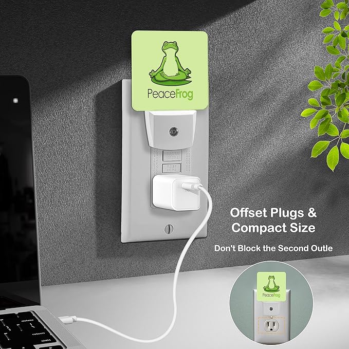 LED Night Light Lamp with Smart Sensor Dusk to Dawn Sensor,Zen Frog Yoga Mascot Night Light Daylight White,0.5W Plug-into Wall for Adults,Bedroom,Bathroom,Hallway,Kitchen